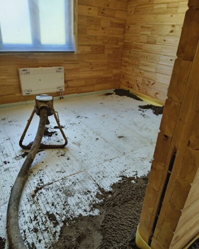 installation-cement-sand-screed-village-New-Life1
