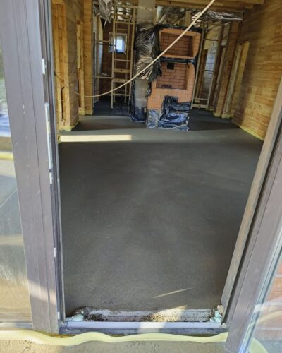 installation-cement-sand-screed-village-New-Life7