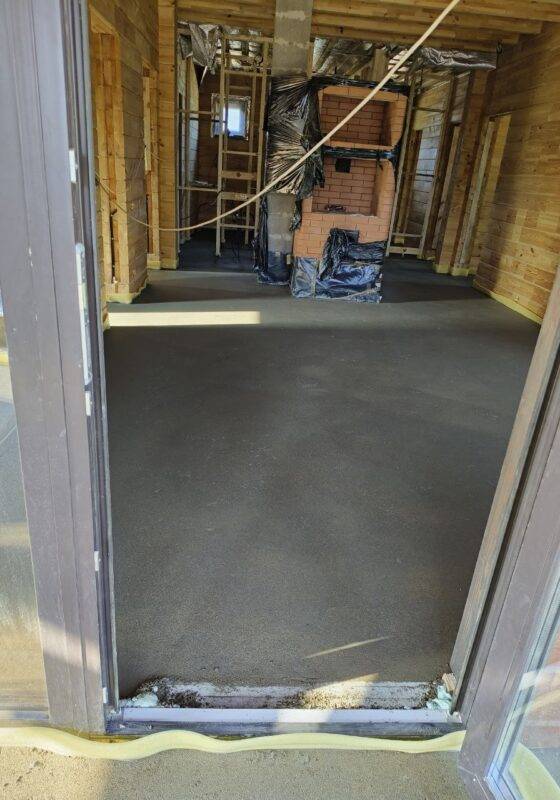 installation-cement-sand-screed-village-New-Life7