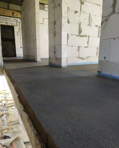 Installation-of-cement-sand-screed-private-house-Ozertso2
