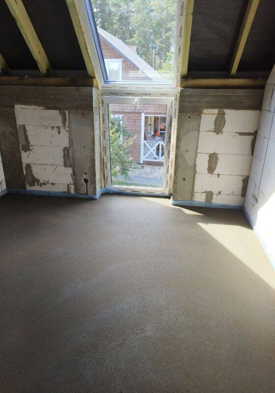 Installation-of-cement-sand-screed-private-house-Ozertso8